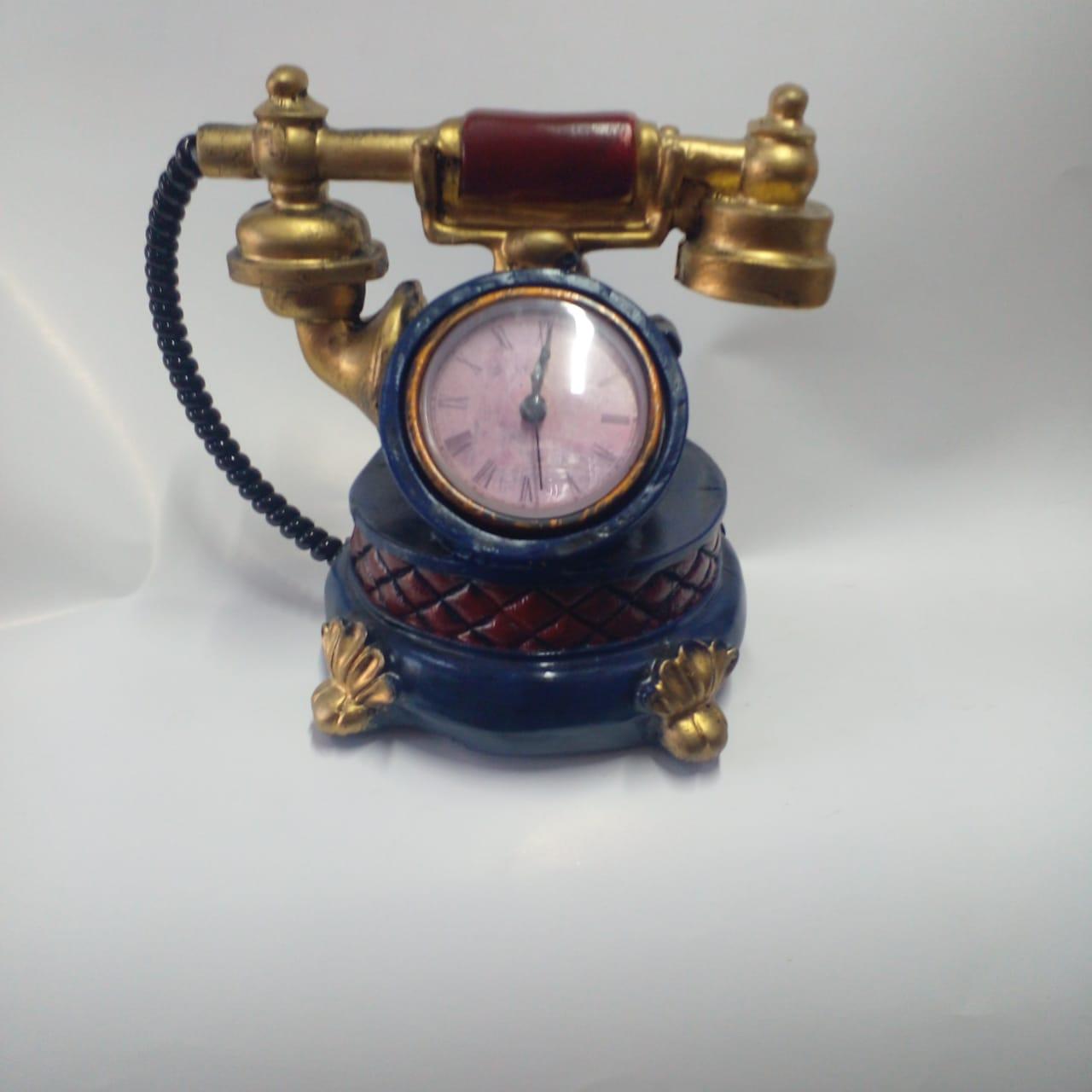 Figurine d'horloge décorative au design de téléphone vintage