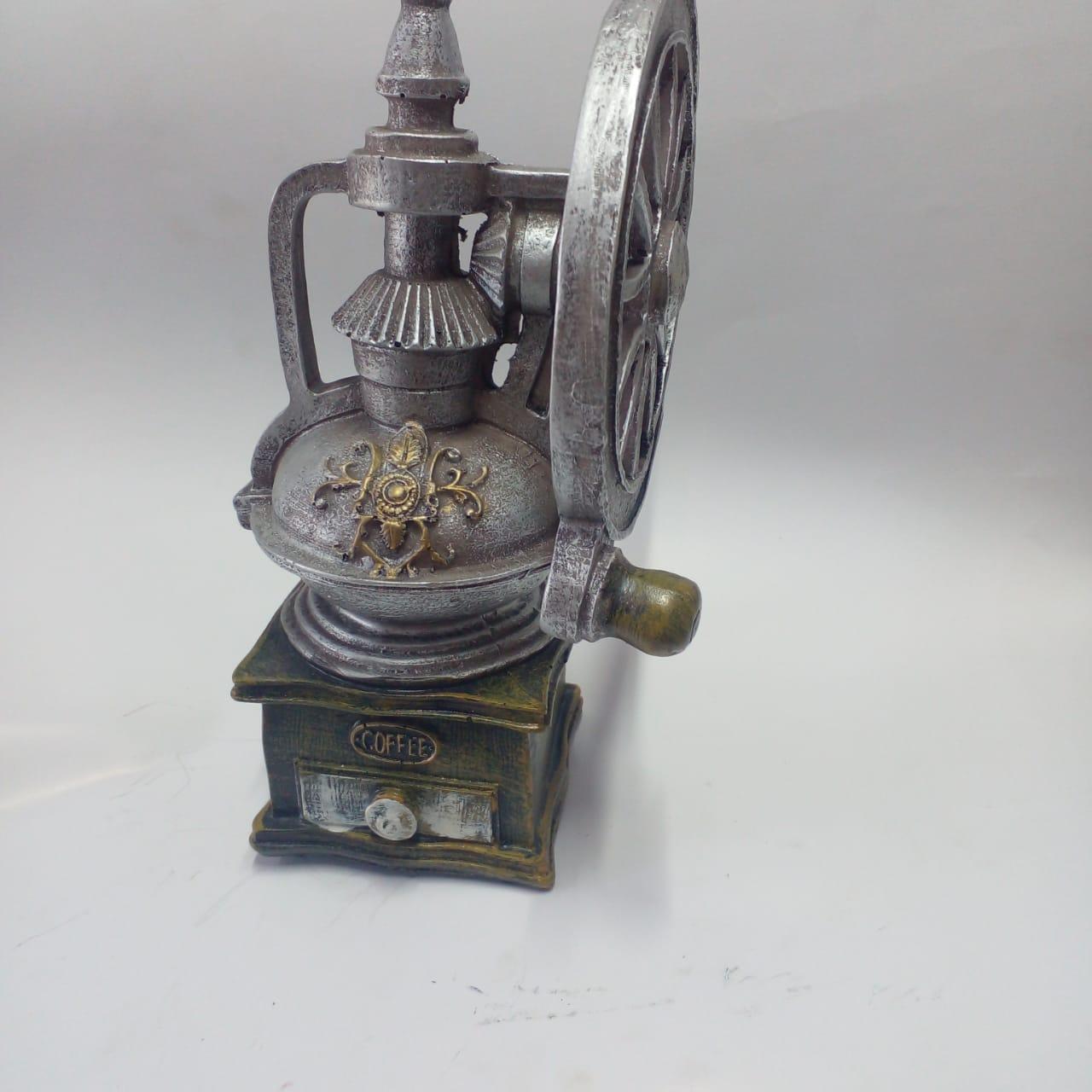 Figurine Décorative Moulin à Café Style Vintage