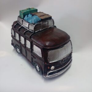 Figurine de Van Vintage avec Bagages