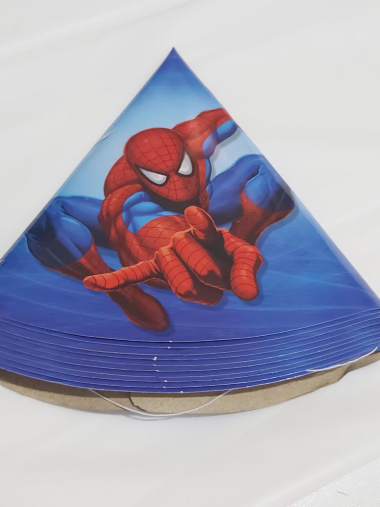 Kit de Fête Deluxe Spider-Man pour 10 Invités (Assiettes, Gobelets, Chapeaux, Cotillons) - الصورة 10